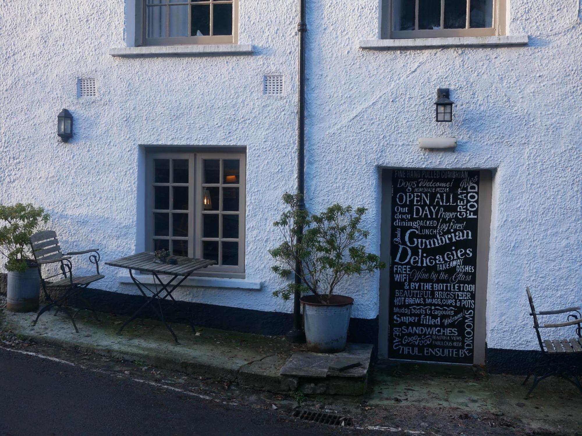 The Wheatsheaf Inn Kendal Exterior foto